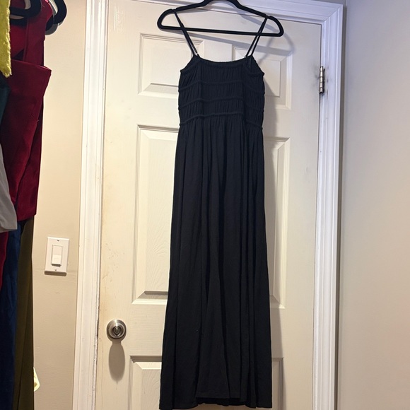 American Eagle Outfitters Smocked Maxi Dress with Spaghetti Straps in Black S - Picture 2 of 4